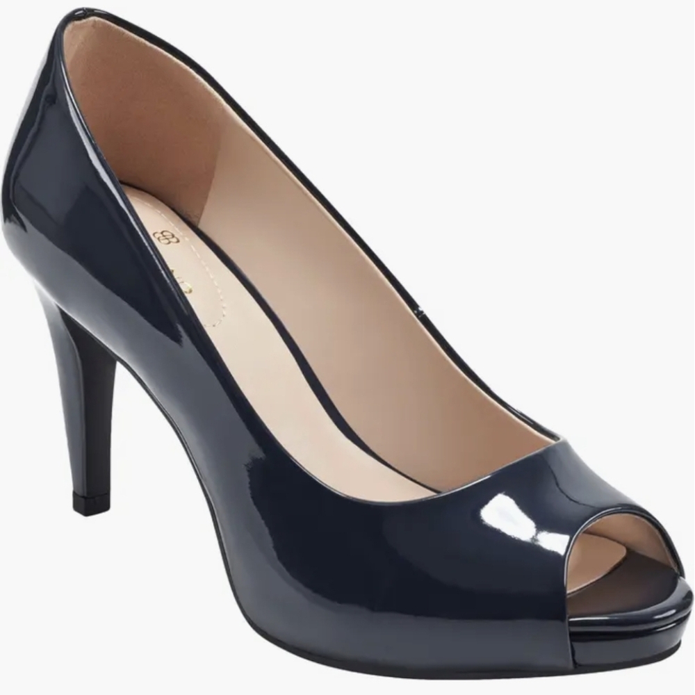 Like NEW - Bandolino Glossy Black Peep-Toe Heels